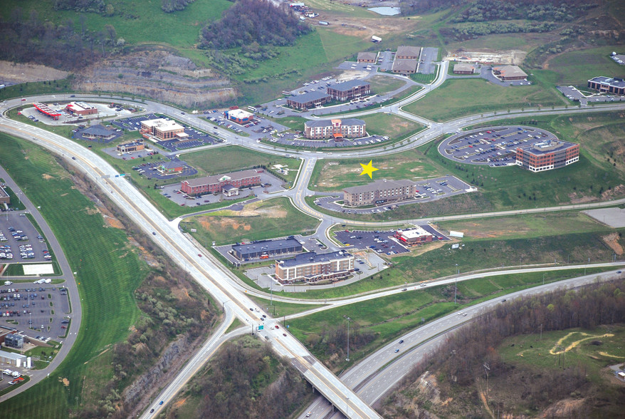 White Oaks Blvd, Bridgeport, WV à vendre - Photo principale – Image 1 sur 4