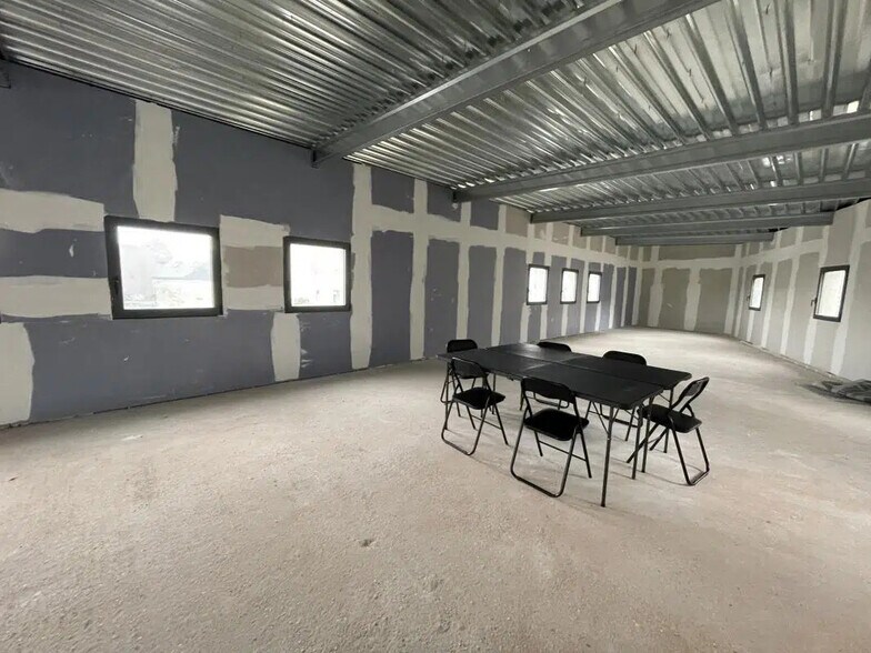 Bureau dans Évreux à vendre - Photo de l’immeuble – Image 2 sur 5