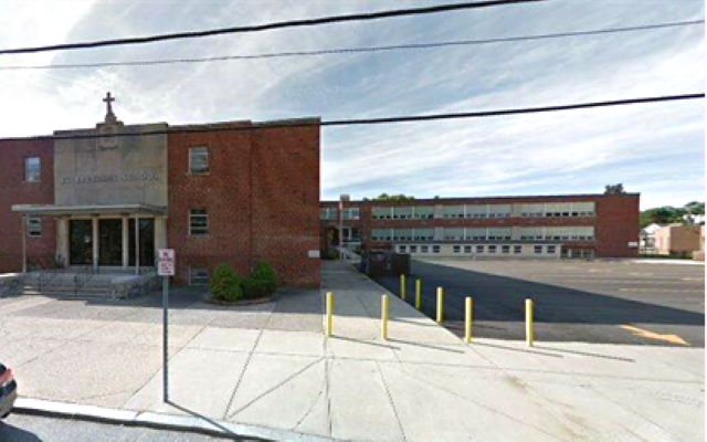 55 Turner Ave, Riverside, RI à louer - Photo de l’immeuble – Image 1 sur 13