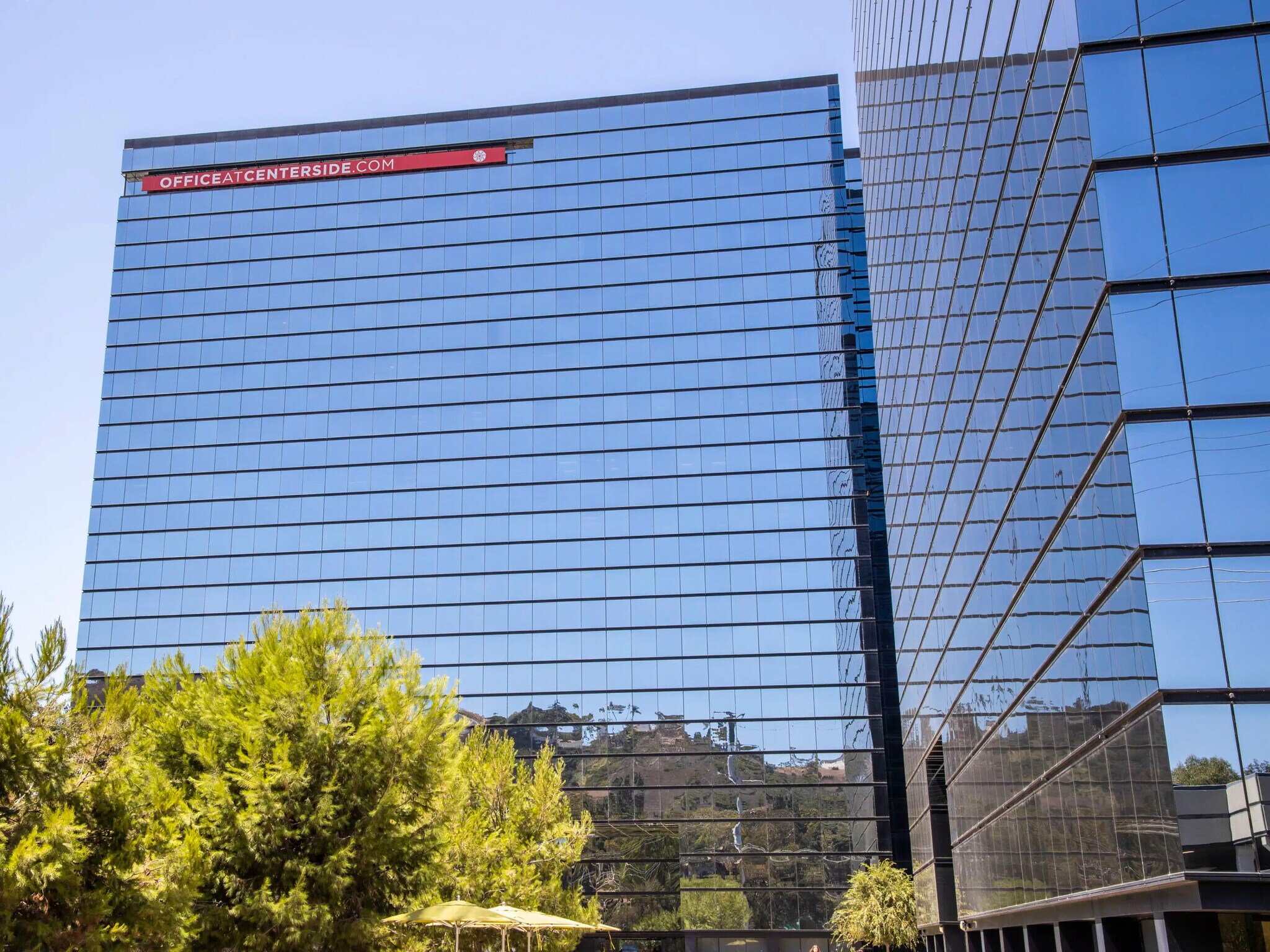 3131 Camino del Rio N, San Diego, CA à louer Photo de l’immeuble– Image 1 sur 8