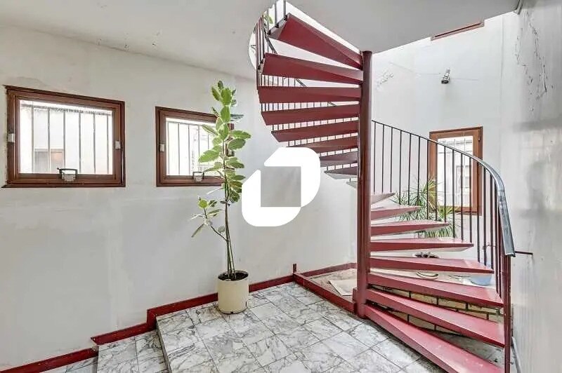 Bureau dans Puteaux à vendre - Photo de l’immeuble – Image 2 sur 7