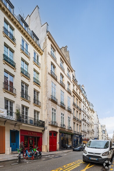 108 Rue Saint Honoré, Paris à louer - Photo principale – Image 1 sur 3