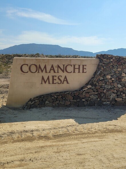 Lot 7 Comanche Mesa, Lajitas, TX à vendre - Photo principale – Image 1 sur 7