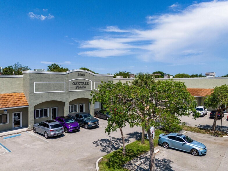 4700 W Prospect Rd, Fort Lauderdale, FL à vendre - Photo de l’immeuble – Image 2 sur 26