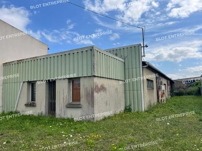 Plus de détails pour Local d’activités à vendre