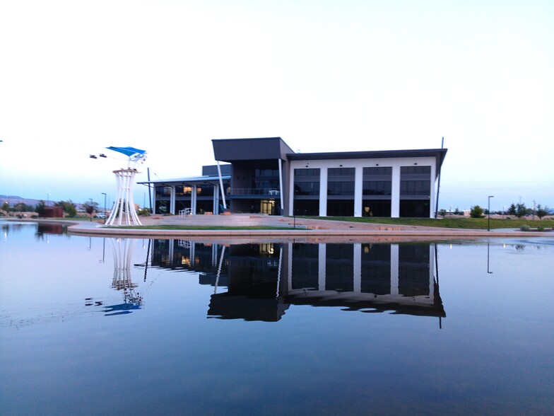 1601 Riverfront Dr, Grand Junction, CO à louer - Photo de l’immeuble – Image 3 sur 13