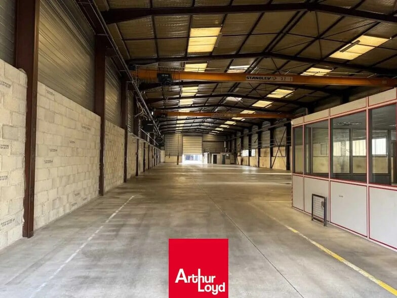 Bureau dans Belleville-en-Beaujolais à louer - Photo intérieure – Image 2 sur 6