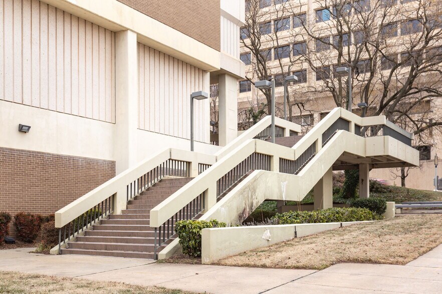 200 N Main St, Winston-Salem, NC à vendre - Photo de l’immeuble – Image 3 sur 27