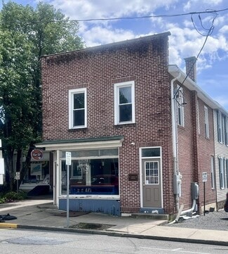 Plus de détails pour 13 W Main St, New Bloomfield, PA - Local commercial à vendre