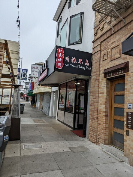 726-728 Clement St, San Francisco, CA à louer - Photo de l’immeuble – Image 2 sur 7