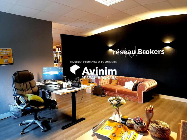 Plus de détails pour Bureau à louer