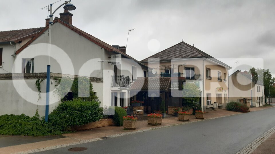 Local commercial dans Mazirat à vendre Photo de l’immeuble– Image 1 sur 9