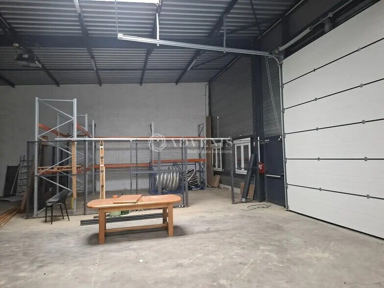 Local d’activités dans Atton à louer - Photo intérieure – Image 2 sur 5