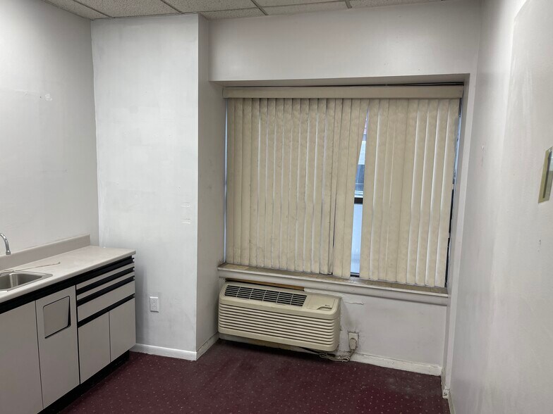 111 Mulberry St, Newark, NJ à louer - Photo intérieure – Image 2 sur 19
