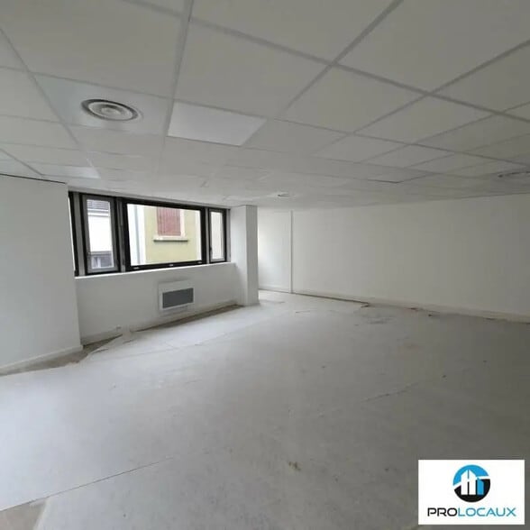 Bureau dans Grenoble à louer - Photo intérieure – Image 3 sur 12