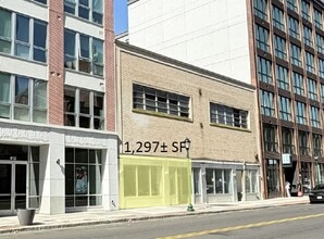 824 Chapel St, New Haven, CT à louer Photo intérieure– Image 2 sur 8
