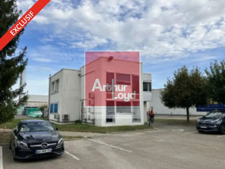 Industriel/Logistique dans LA CHAPELLE-SAINT-LUC à vendre - Photo de l’immeuble – Image 2 sur 7