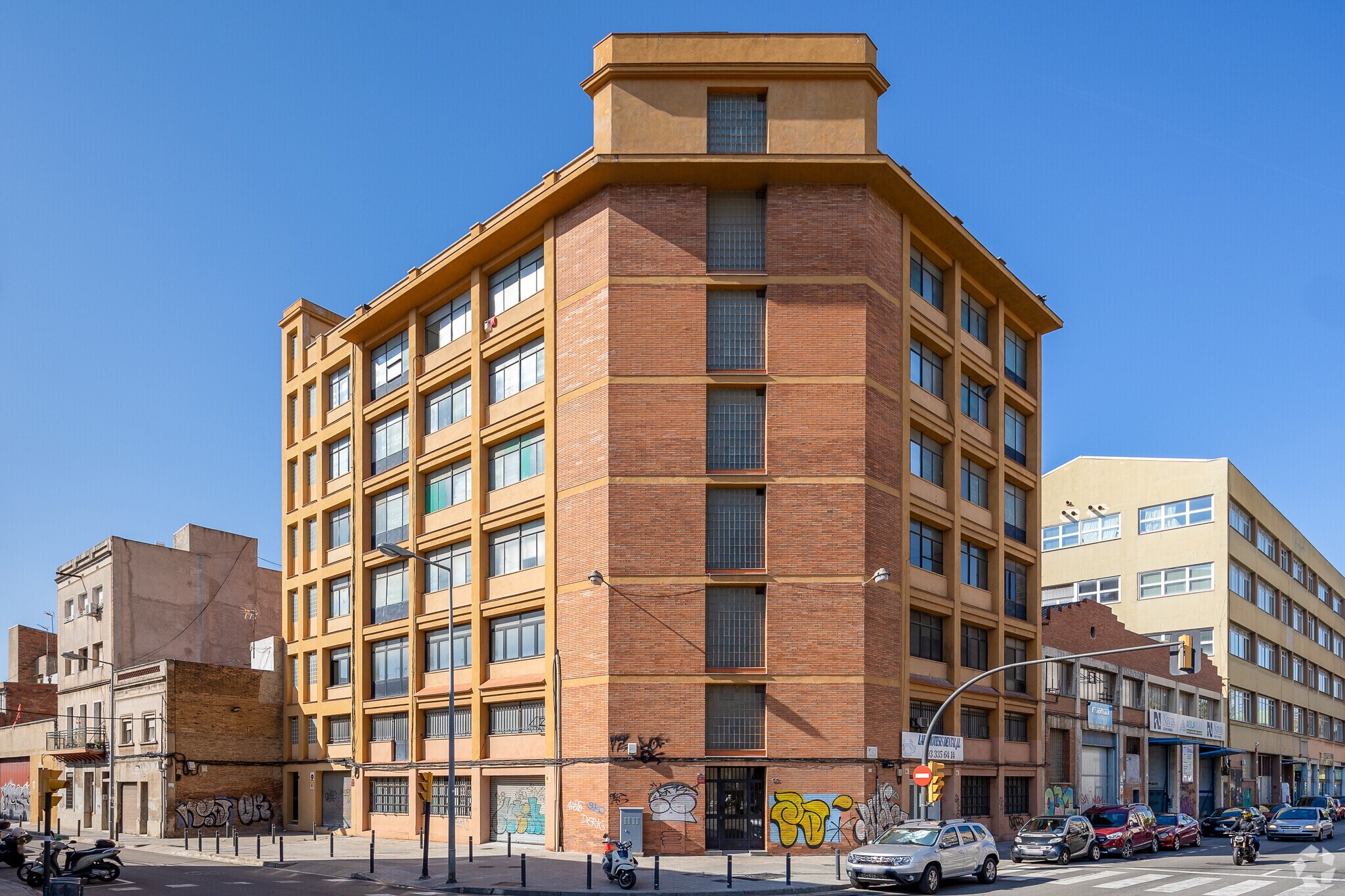 Industriel/Logistique dans L'Hospitalet de Llobregat, Barcelona à vendre Photo principale– Image 1 sur 3