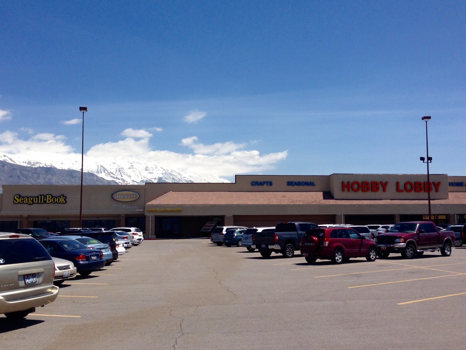 240 N West State Rd, American Fork, UT à louer Photo de l’immeuble– Image 1 sur 8