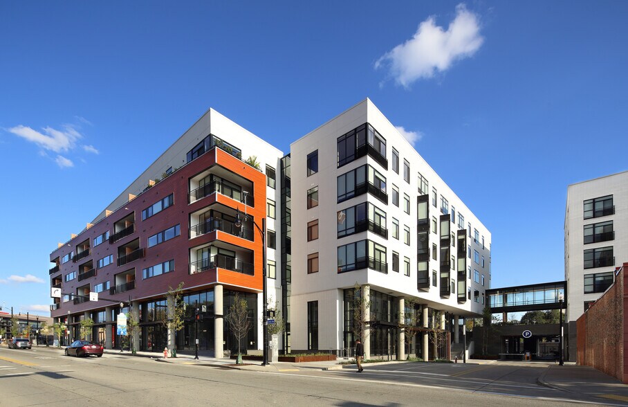 6102-6168 Centre Ave, Pittsburgh, PA à louer - Photo de l’immeuble – Image 2 sur 13
