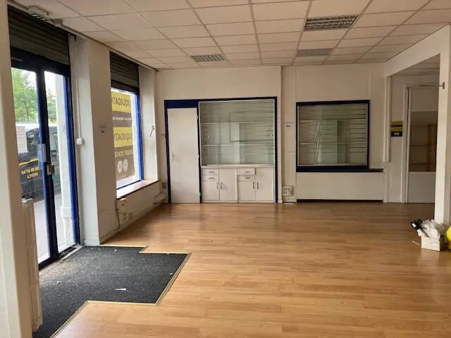 Local commercial dans Lyon à louer - Photo de l’immeuble – Image 2 sur 20