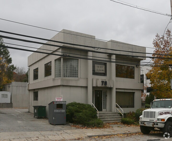 73 Powerhouse Rd, Roslyn Heights, NY à louer - Photo principale – Image 1 sur 68