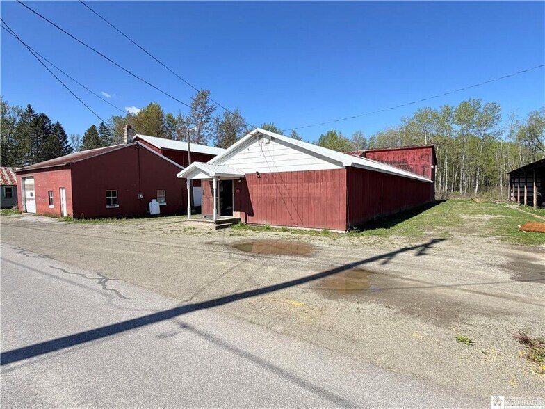 6795 Depot St, Cherry Creek, NY à vendre - Photo de l’immeuble – Image 2 sur 23