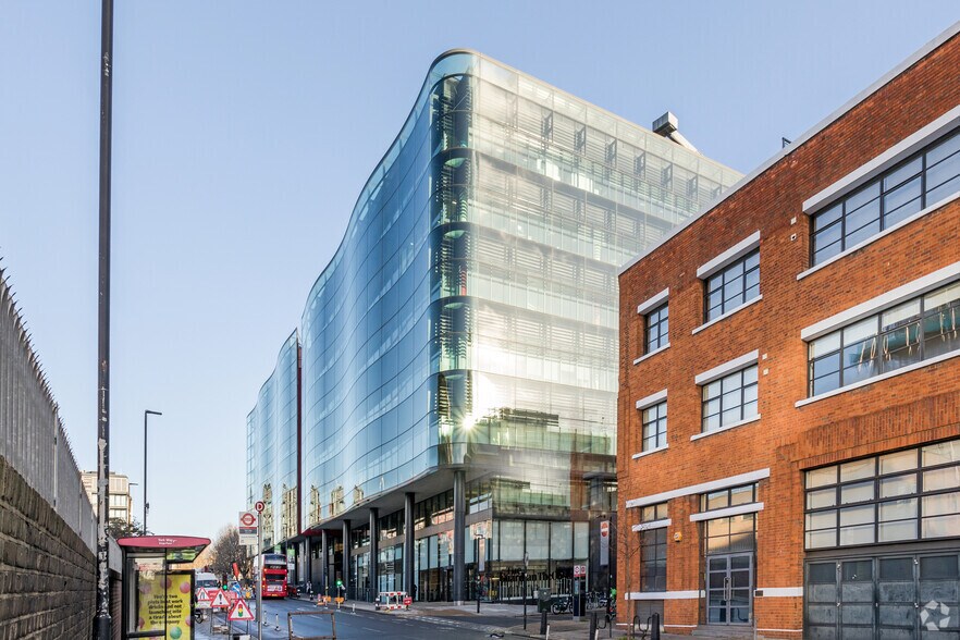 90 York Way, Londres à louer - Photo de l’immeuble – Image 3 sur 5