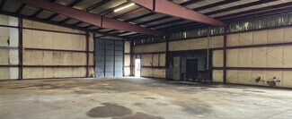 Plus de détails pour 493 Old Turnpike Rd, Plantsville, CT - Industriel/Logistique à louer