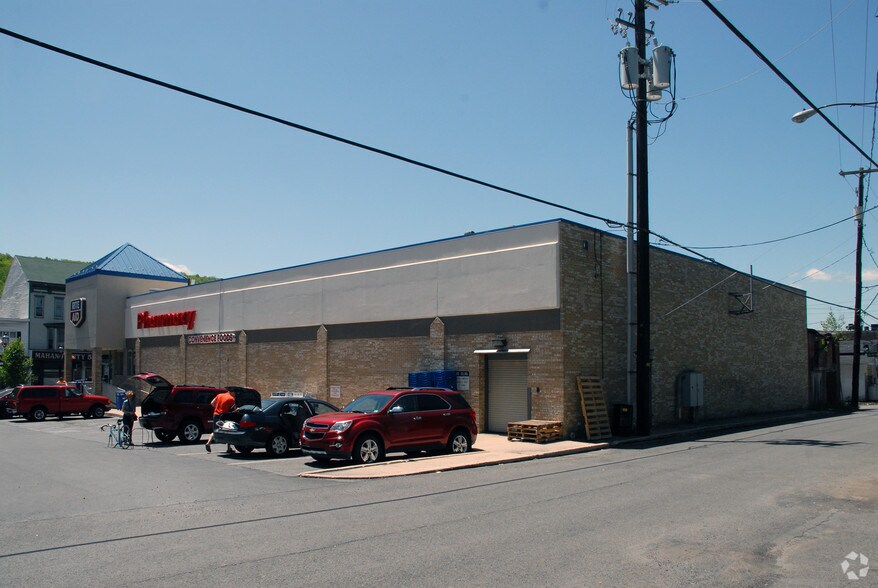 15 W Centre St, Mahanoy City, PA à vendre - Photo de l’immeuble – Image 2 sur 4