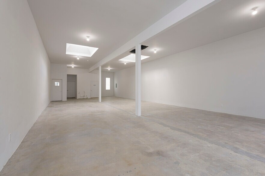 1157 S Robertson Blvd, Los Angeles, CA à louer - Photo de l’immeuble – Image 2 sur 13