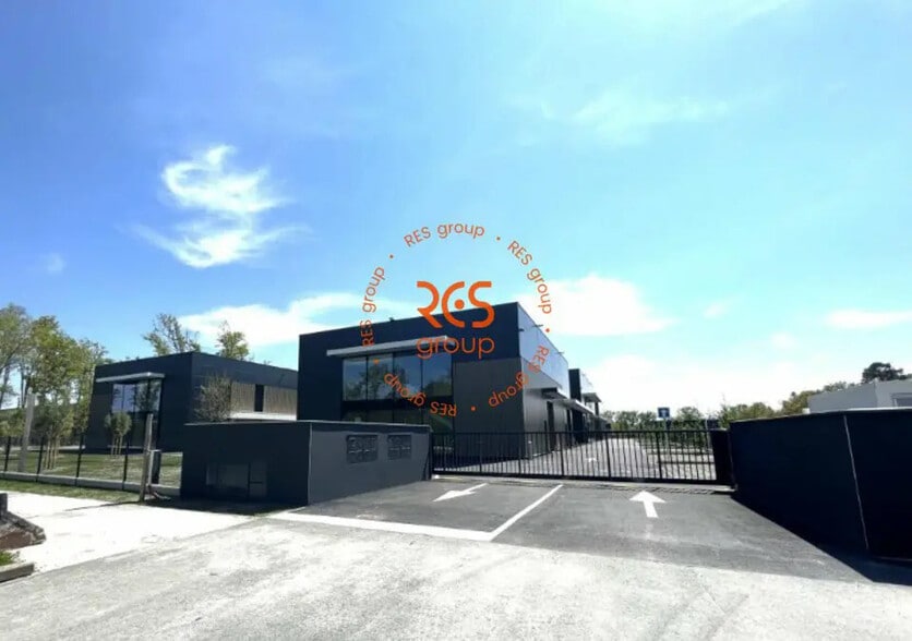 Local d’activités dans Mérignac à louer - Photo de l’immeuble – Image 1 sur 10