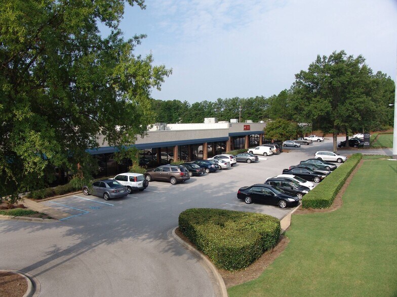 100 Oxmoor Rd, Birmingham, AL à louer - Photo de l’immeuble – Image 3 sur 6