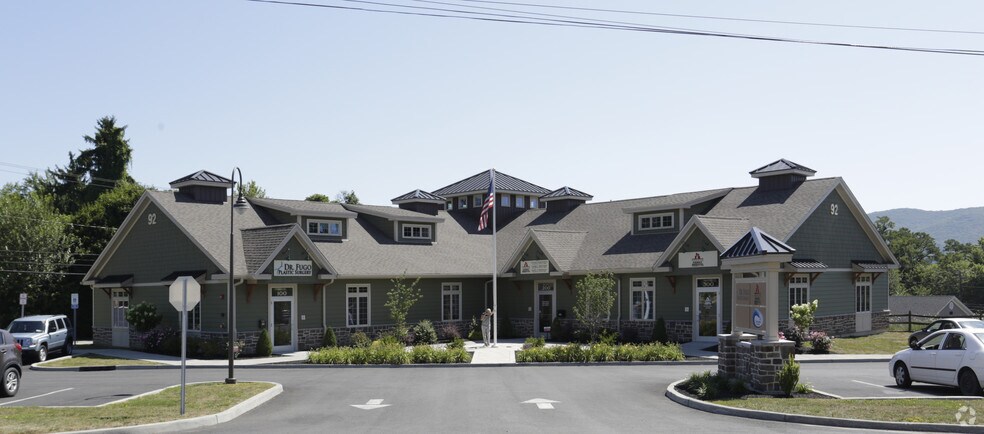92 Old Route 9W, New Windsor Township, NY à louer - Photo principale – Image 1 sur 7