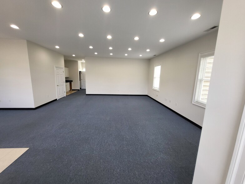 8626 Brooks Dr, Easton, MD à louer - Photo de l’immeuble – Image 3 sur 14