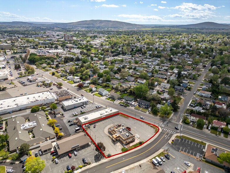325 Torbett St, Richland, WA à louer - Photo principale – Image 1 sur 15