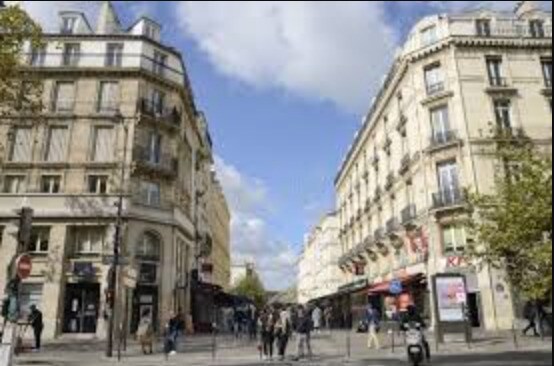 Local commercial dans Paris à louer Photo de l’immeuble– Image 1 sur 5