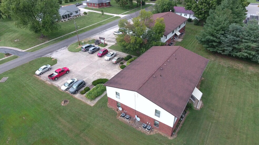 818 6th St, Carrollton, IL à vendre - Photo de l’immeuble – Image 3 sur 5