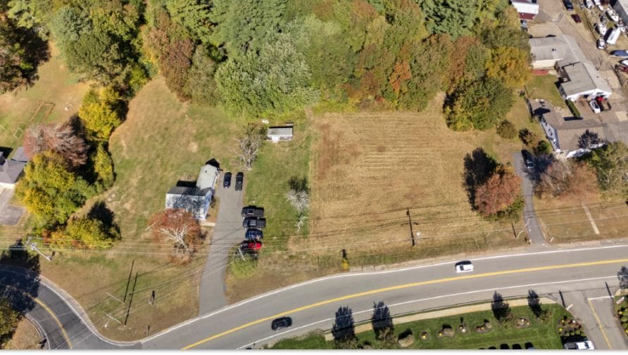 23 Uxbridge Rd, Mendon, MA à vendre - Aérien – Image 3 sur 6