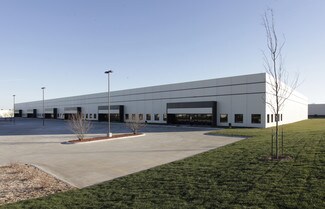 Plus de détails pour 11300-11398 Meredith Dr, Urbandale, IA - Industriel/Logistique à louer