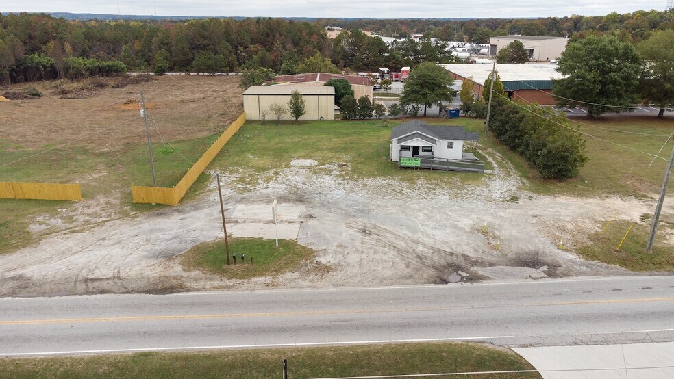 2209 Old Covington Hwy SW, Conyers, GA à louer - Photo principale – Image 2 sur 16