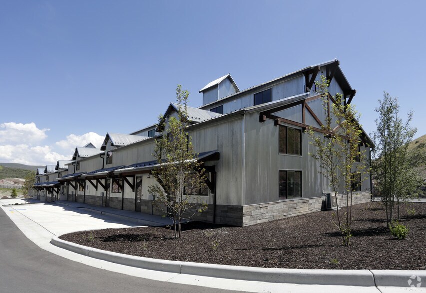 1200 W Lori Ln, Kamas, UT à vendre - Photo de l’immeuble – Image 1 sur 8