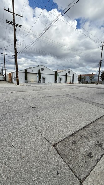 780 N Todd Ave, Azusa, CA à vendre - Photo de l’immeuble – Image 2 sur 48