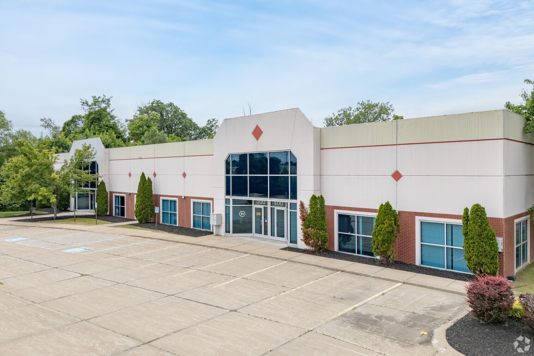 3784 Commerce Ct, North Tonawanda, NY à louer Photo principale– Image 1 sur 7