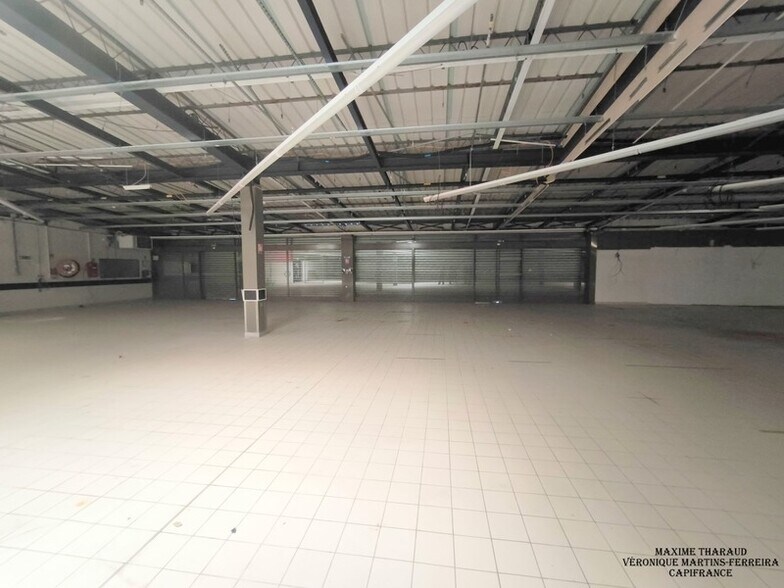 Local commercial dans Vierzon à vendre - Photo intérieure – Image 1 sur 6