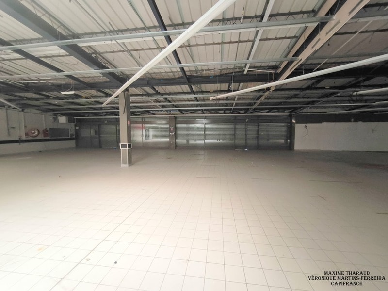 Local commercial dans Vierzon à vendre Photo intérieure– Image 1 sur 7