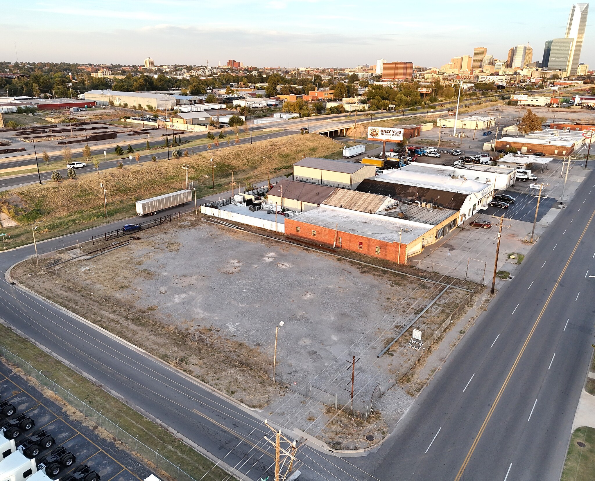 1539 Reno Ave, Oklahoma City, OK à louer Aérien– Image 1 sur 5