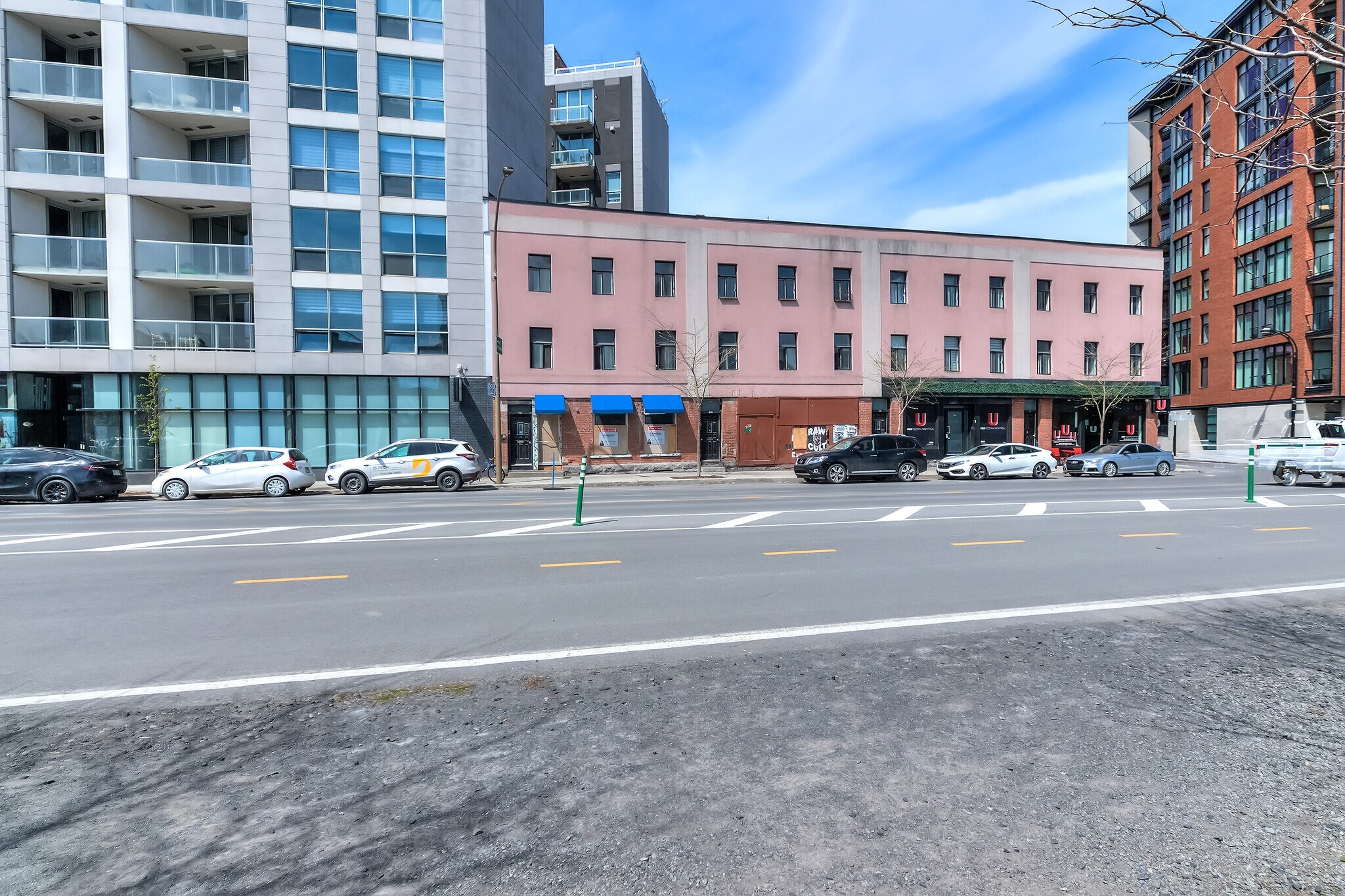 681-697 Rue De La Commune O, Montréal, QC à louer Photo de l’immeuble– Image 1 sur 5