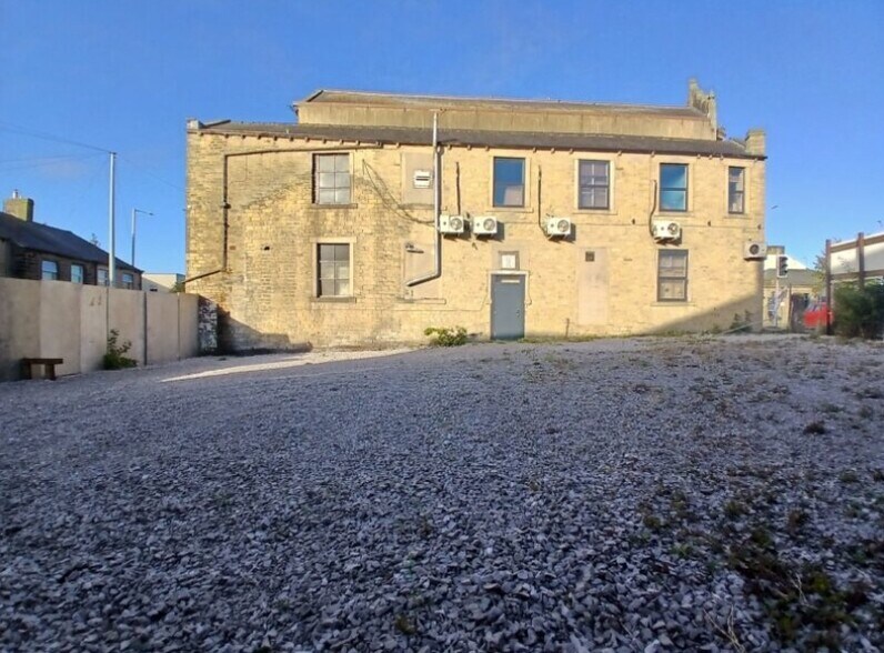 Keighley Rd, Colne à louer - Photo de l’immeuble – Image 3 sur 3