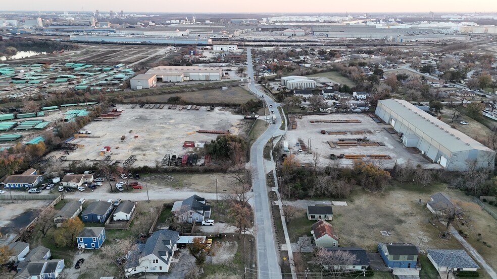 1430 Miles st, Houston, TX à louer - Photo de l’immeuble – Image 3 sur 5